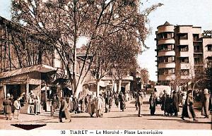 TIARET - PLACE LAMORICIERE - MARCHE